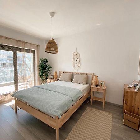 Noah Seaside Apartment مامايا المظهر الخارجي الصورة